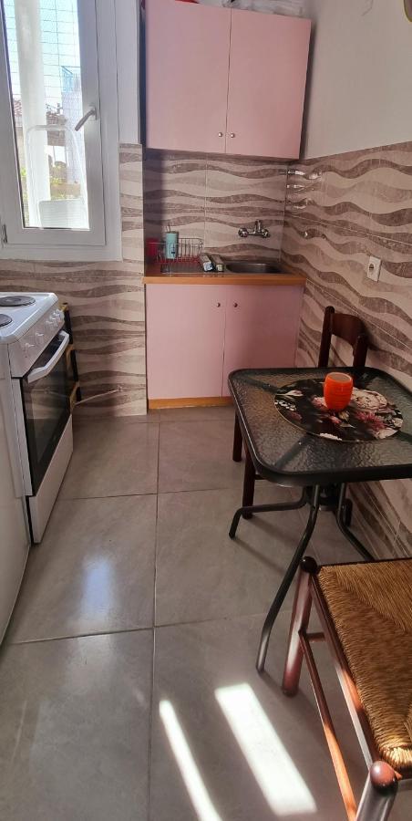 Angel Studio Apartment สเกียธอสทาวน์ ภายนอก รูปภาพ