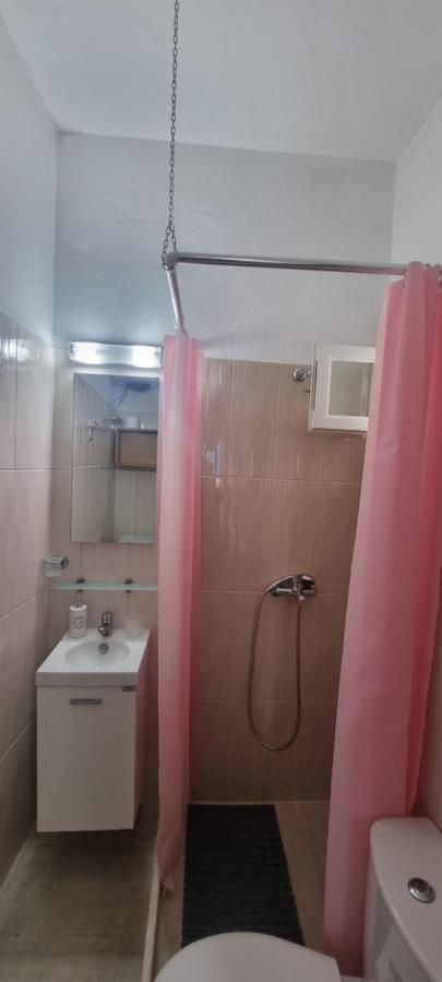 Angel Studio Apartment สเกียธอสทาวน์ ภายนอก รูปภาพ